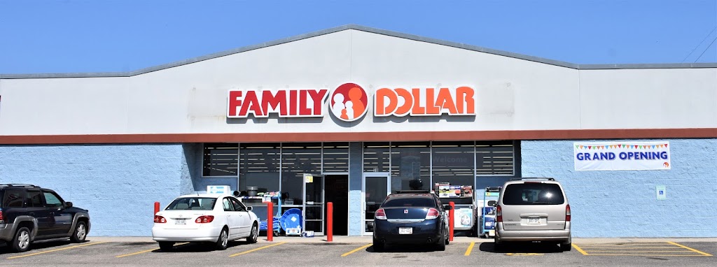 Family Dollar | 28 Co Hwy M, Evansville, WI 53536, USA | Phone: (608) 736-5002