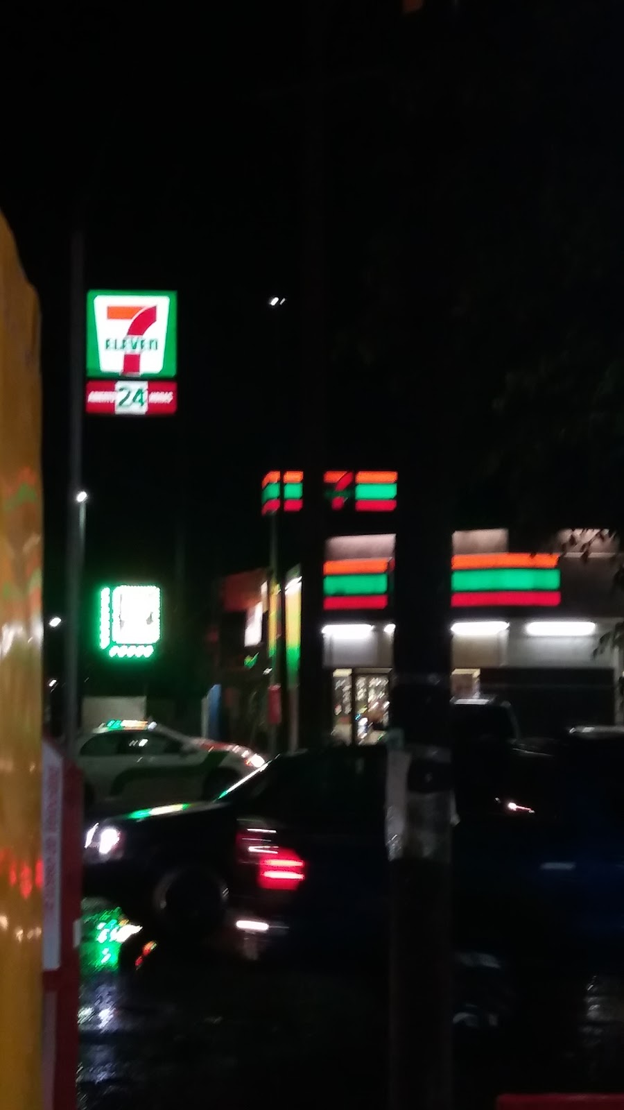 7-Eleven | Blvd. Granados 21308, Jardin Dorado, 22200 Tijuana, B.C., Mexico | Phone: 800 837 1100