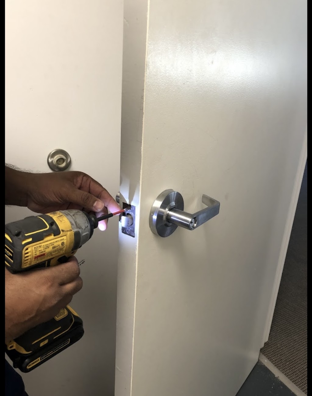 A plus QUICK LOCKSMITH | 15401 Plantation Oaks Dr Unit 7, Tampa, FL 33647, United States | Phone: (860) 710-2655