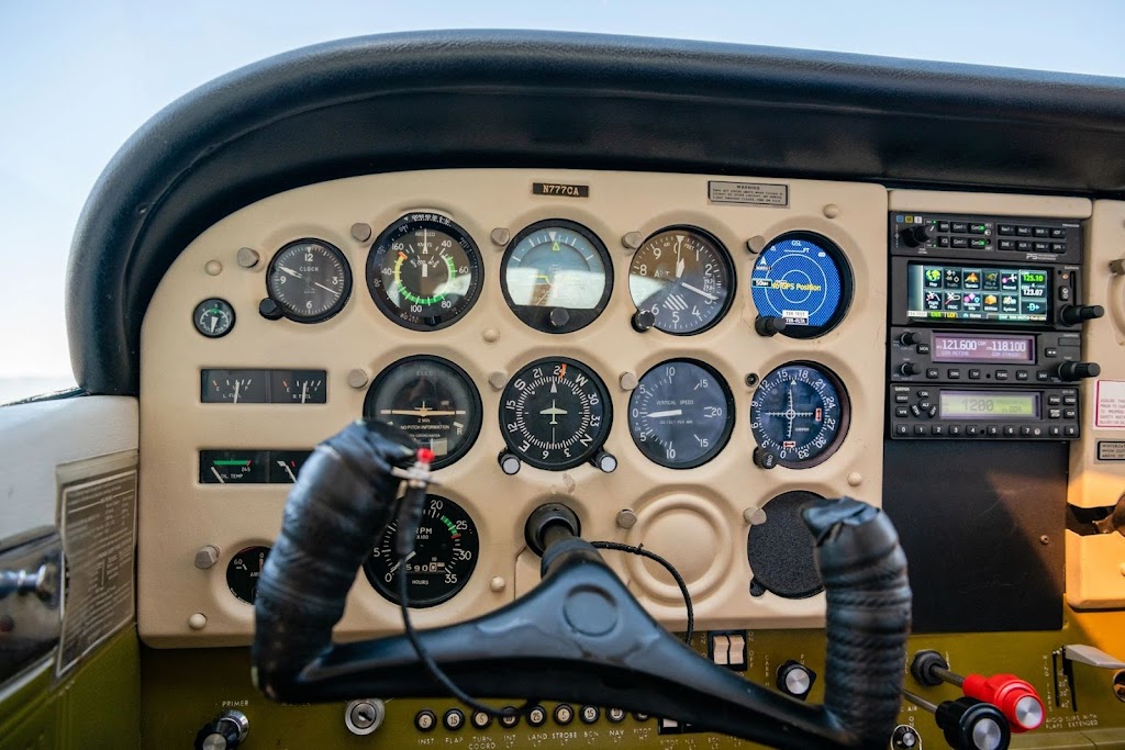 Flight Level Aviation Training | Livermore Municipal Airport, Hangar #390, Livermore, CA 94551, USA | Phone: (510) 379-8394