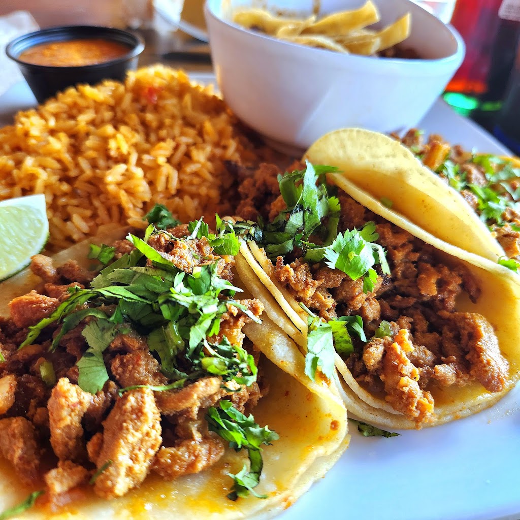 Elote Mexican Kitchen | 12584 N Beach St, Fort Worth, TX 76244, USA | Phone: (817) 741-3600