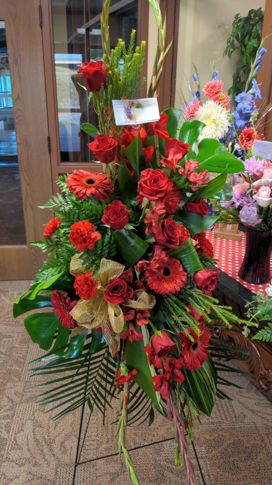 Gifts By Gail Florist | 8851 West Fwy Suite 171, Fort Worth, TX 76116, USA | Phone: (817) 732-1723