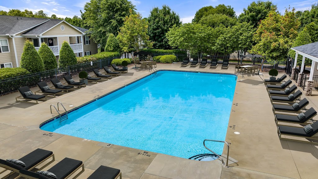 Fieldstone Apartment Homes | 510 Quaker Creek Dr, Mebane, NC 27302, USA | Phone: (919) 910-0287