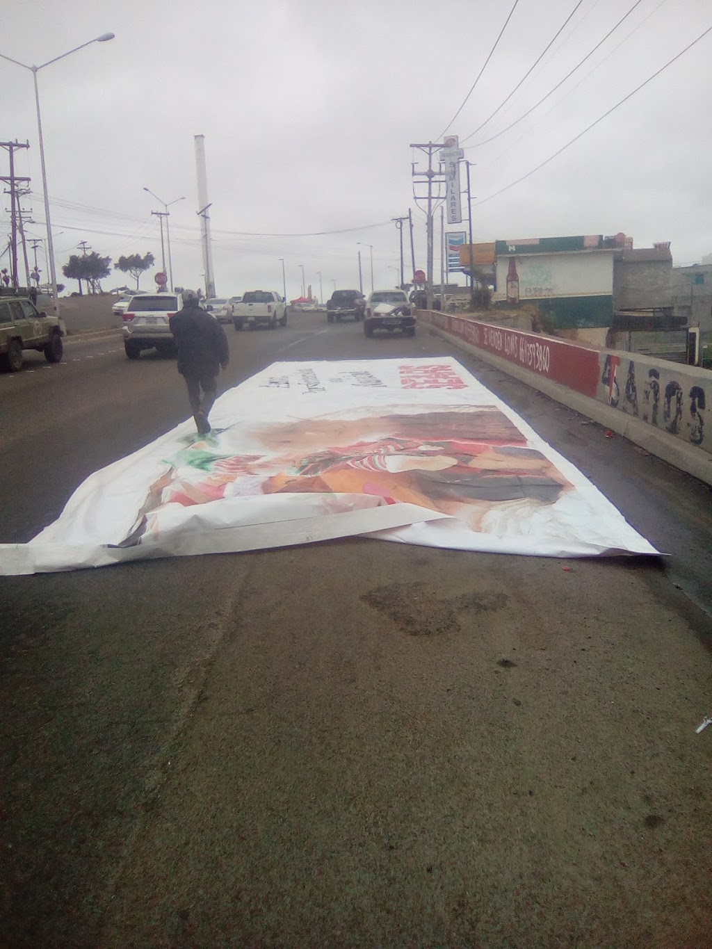 Lonas | El Jibarito, 22606 Tijuana, B.C., Mexico | Phone: 664 759 3860