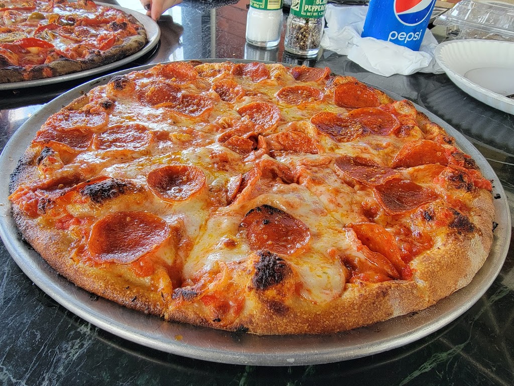 The pizza spot | 601 SW 12th Ave, Fort Lauderdale, FL 33312, USA | Phone: (754) 779-7788