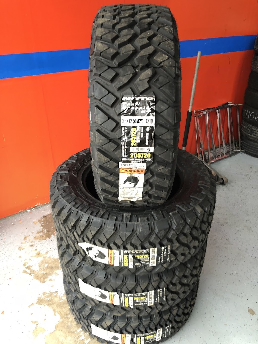 Speedys Tire and Muffler | 1616 Range Dr #100, Mesquite, TX 75149, USA | Phone: (214) 774-9119