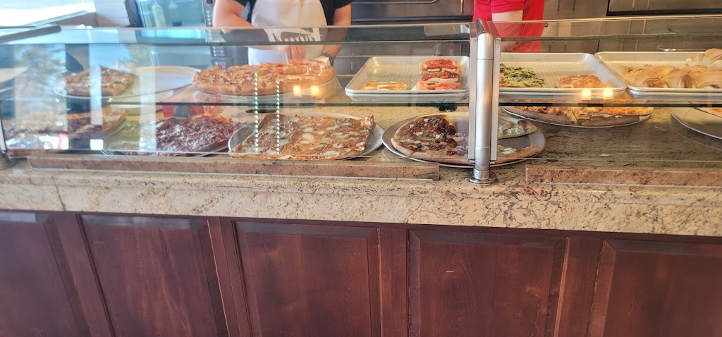 Umberto’s Pizzeria | 64 Manetto Hill Rd, Plainview, NY 11803, USA | Phone: (516) 433-4999