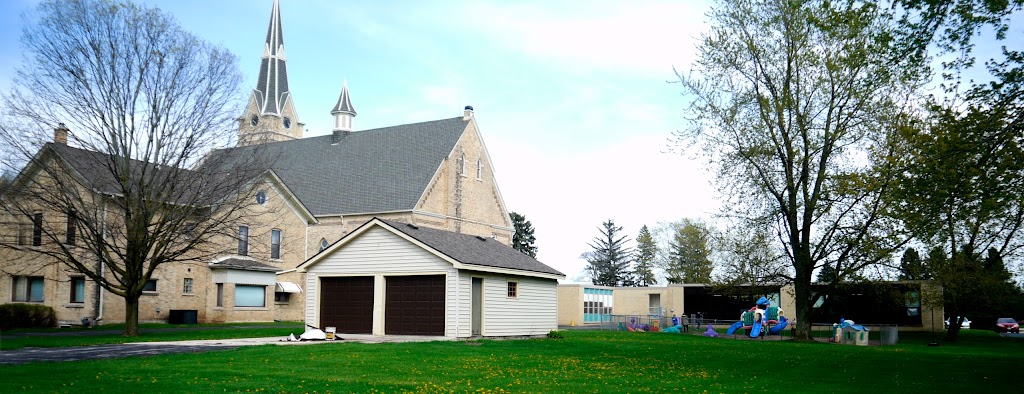 Holy Trinity Catholic Church | 521 Congress Dr, West Bend, WI 53090, USA | Phone: (262) 675-6256