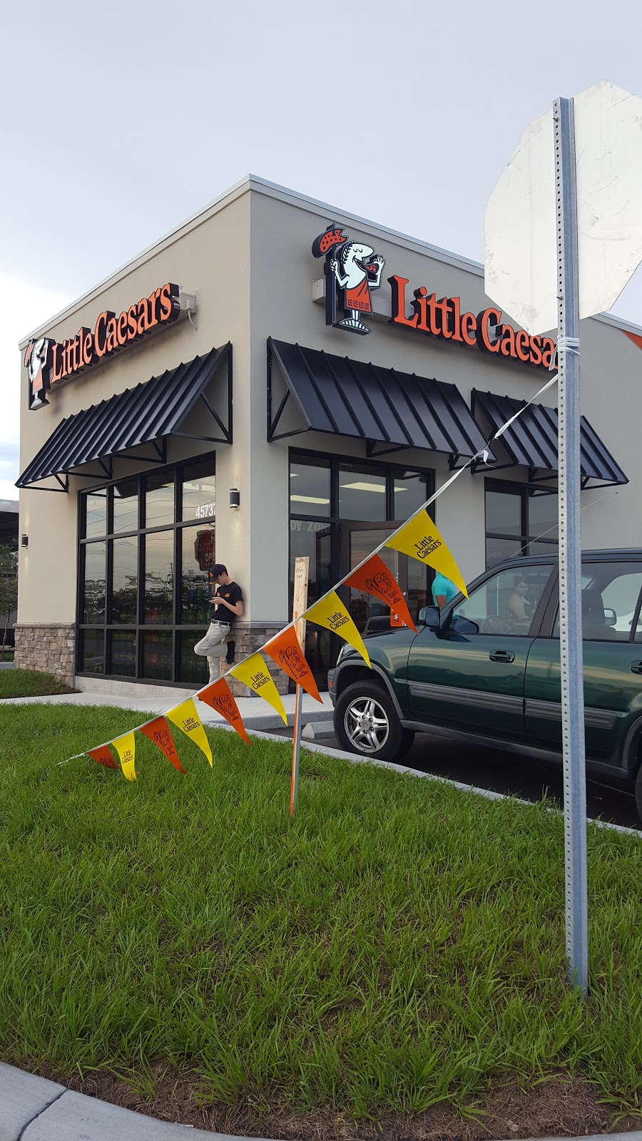 Little Caesars Pizza | 45737 US HWY 27 NORTH, Davenport, FL 33897, USA | Phone: (863) 420-7589