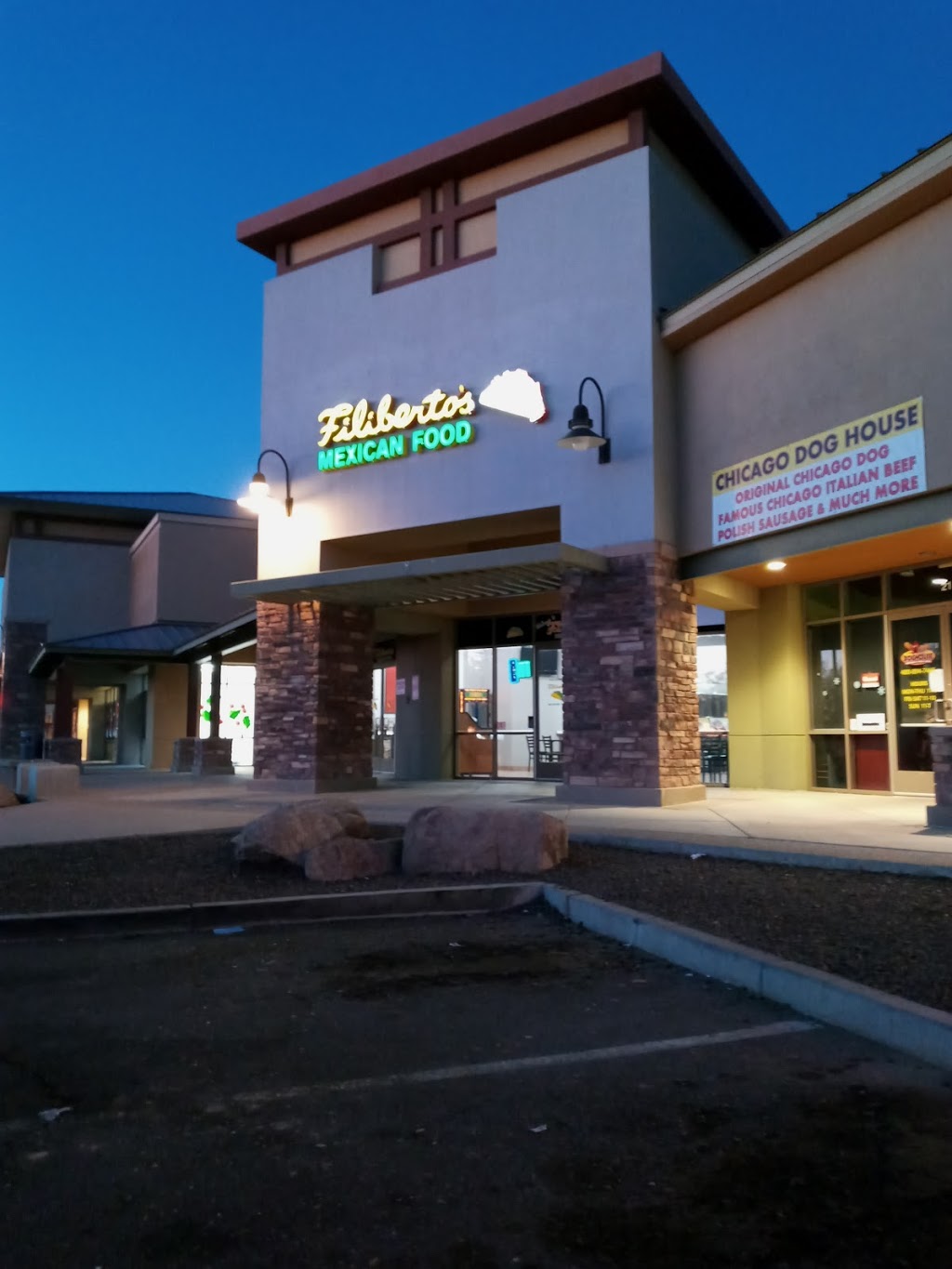 Filibertos Mexican Food | 2510 E Hunt Hwy #20, San Tan Valley, AZ 85143, USA | Phone: (480) 987-3391