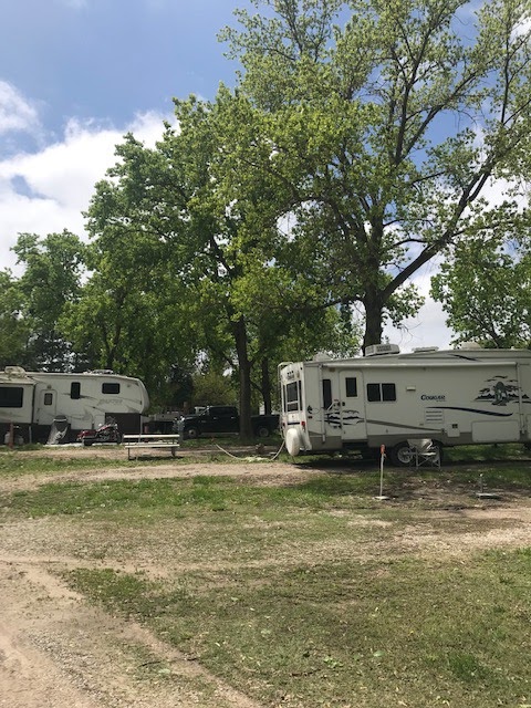 Cottonwood Grove RV Campground | 1001 E Lincoln Blvd, Hesston, KS 67062, USA | Phone: (620) 327-4173