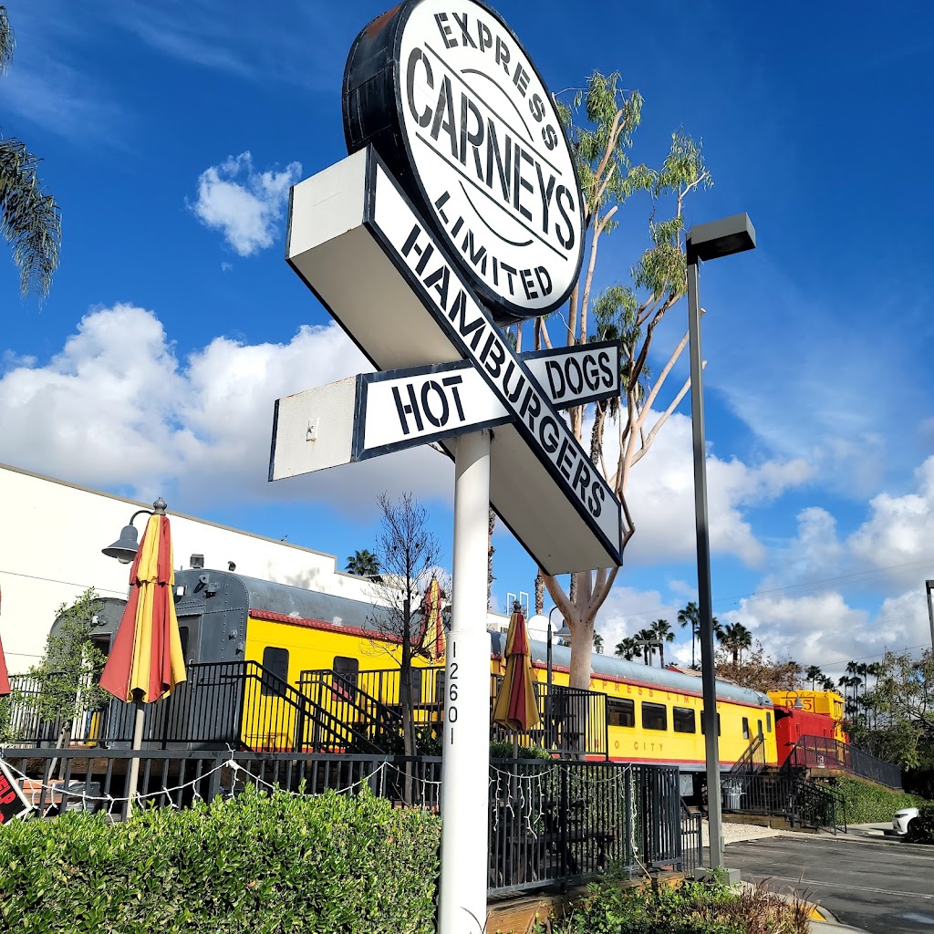 Carneys Restaurant | 12601 Ventura Blvd, Studio City, CA 91604, USA | Phone: (818) 761-8300