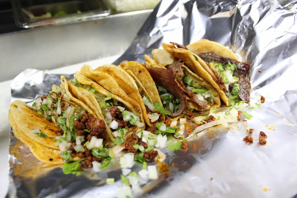 Deme Tacos Truck | 3501 W Pine St, Santa Ana, CA 92704, USA | Phone: (714) 661-7594