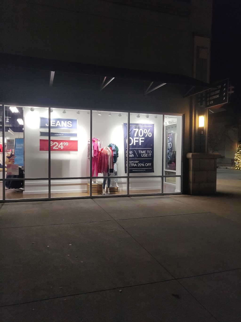 Gap Factory | 131 Premium Outlets Dr, Monroe, OH 45050, USA | Phone: (513) 539-7035