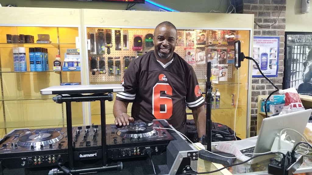 Diamond Cut Barbershop | 5139 Superior Ave, Cleveland, OH 44103, USA | Phone: (216) 881-7052