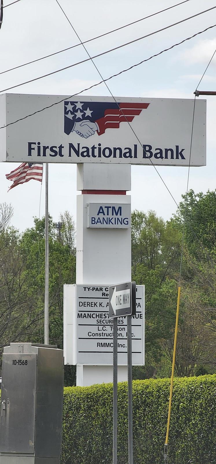 First National Bank | 2593 W Roosevelt Blvd, Monroe, NC 28110, USA | Phone: (704) 225-8444