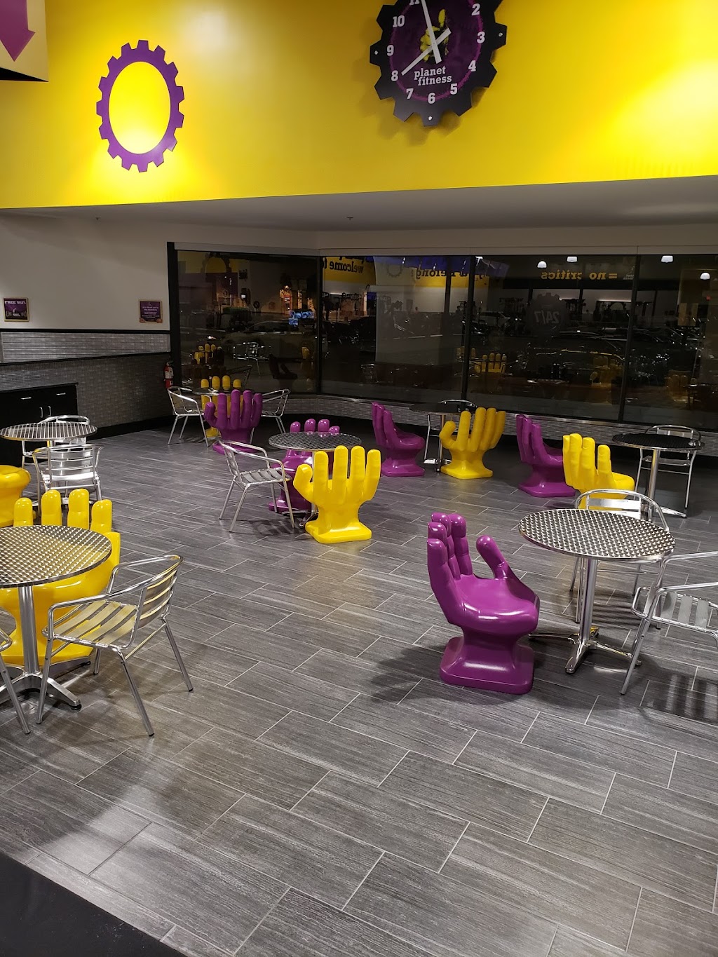 Planet Fitness | 10105 E Vía Linda Ste B-110, Scottsdale, AZ 85258, USA | Phone: (602) 362-2050