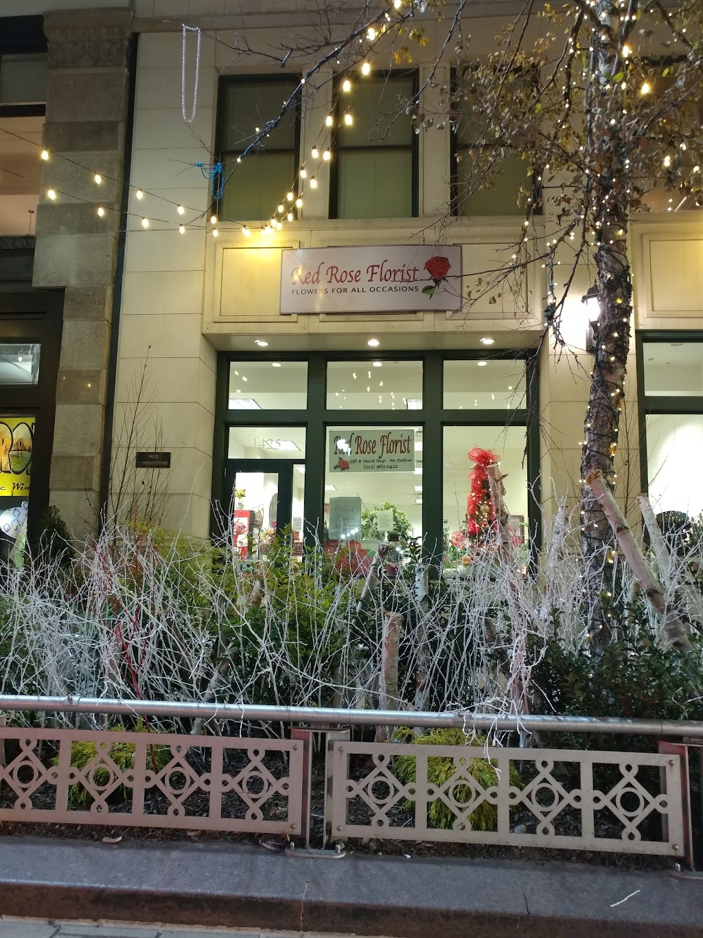 Red Rose Florist | 123 Monroe St, Detroit, MI 48226, USA | Phone: (313) 963-1422