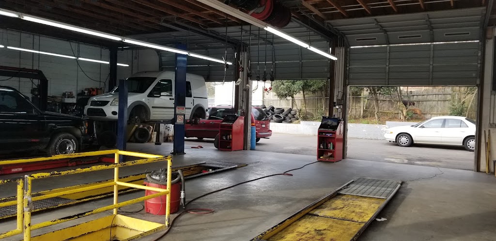 Crane Fast Lube | 2428 Decatur Hwy, Gardendale, AL 35071, USA | Phone: (205) 631-0000