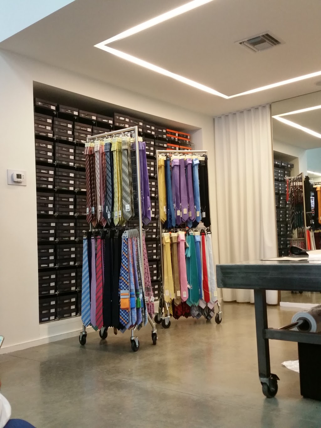 Mens Designers Outlet | 890 SW 84th Ave, Miami, FL 33144 | Phone: (305) 267-7730