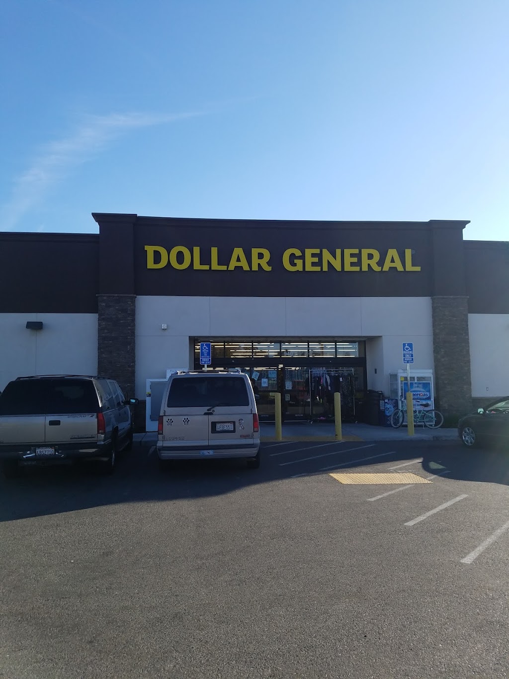 Dollar General | 940 E Whitmore Ave, Ceres, CA 95307, USA | Phone: (209) 718-4667