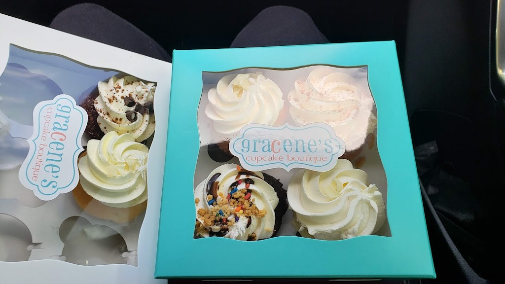 Gracenes Cupcake Boutique | 30800 3rd Ave, Black Diamond, WA 98010, USA | Phone: (360) 886-5184