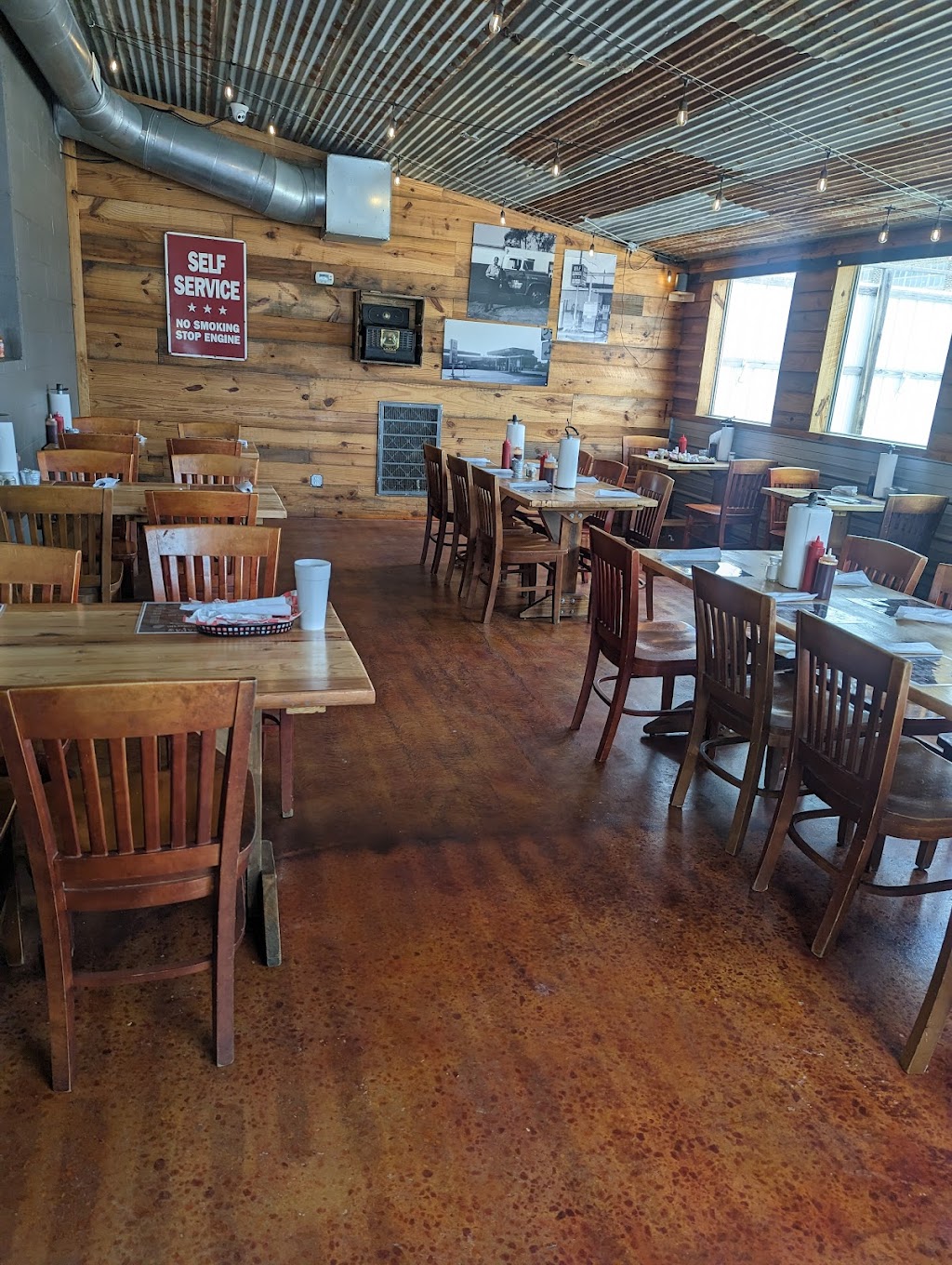 Papas Barbeque | 2 W Broadway St, Okemah, OK 74859, USA | Phone: (918) 720-6848