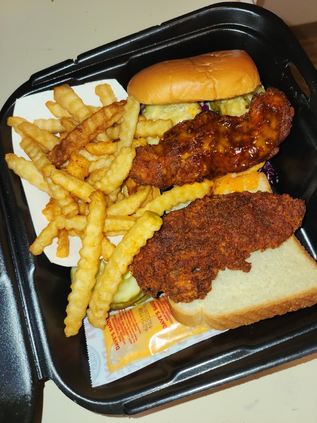 Daves Hot Chicken | 1206 Western Ave, Albany, NY 12203, USA | Phone: (518) 776-4065