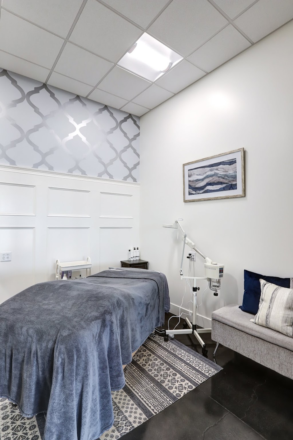 Salon Prism @Gatherloft | 4205 S Gilbert Rd 5 Suite 22, Chandler, AZ 85249, USA | Phone: (480) 251-0553