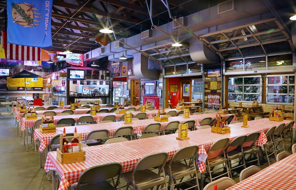 Rudys "Country Store" and Bar-B-Q | 3450 Chautauqua Ave, Norman, OK 73072, USA | Phone: (405) 307-0552