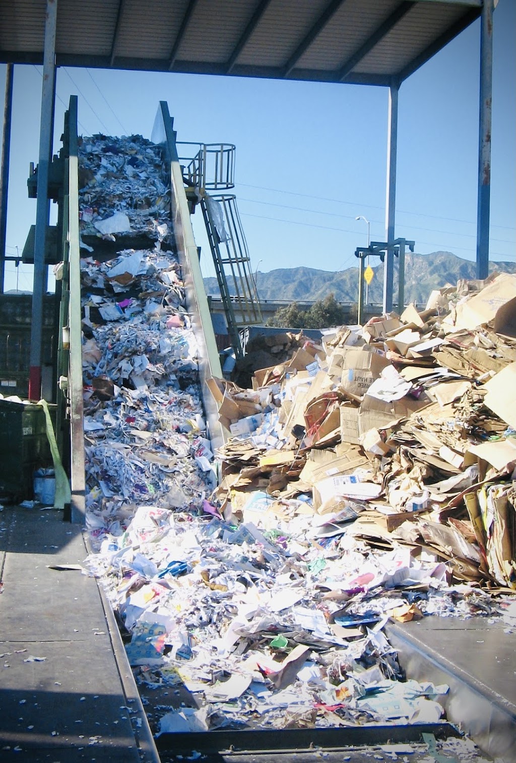 South Coast Recycling | 5487 W San Fernando Rd, Los Angeles, CA 90039, USA | Phone: (818) 552-4078