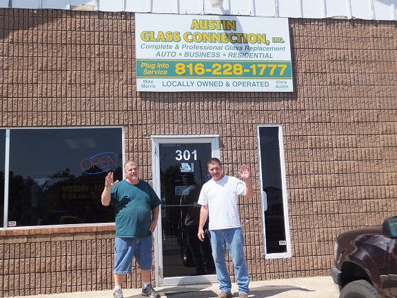 Austin Glass Connection Inc | 301 NW 11 St, Blue Springs, MO 64015, USA | Phone: (816) 228-1777