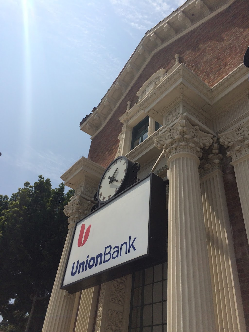 Union Bank | 6301 N Figueroa St, Los Angeles, CA 90042, USA | Phone: (323) 254-3428