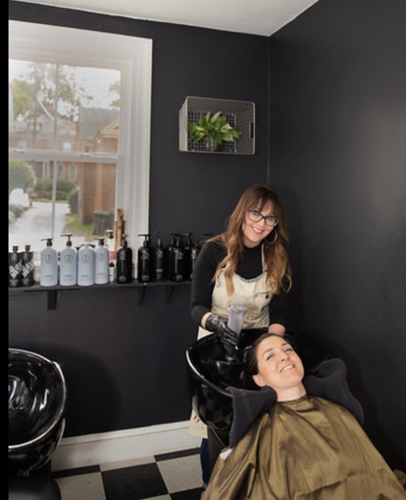 Salon Veritas | 209 N Boylan Ave #1424, Raleigh, NC 27603, USA | Phone: (919) 821-0108