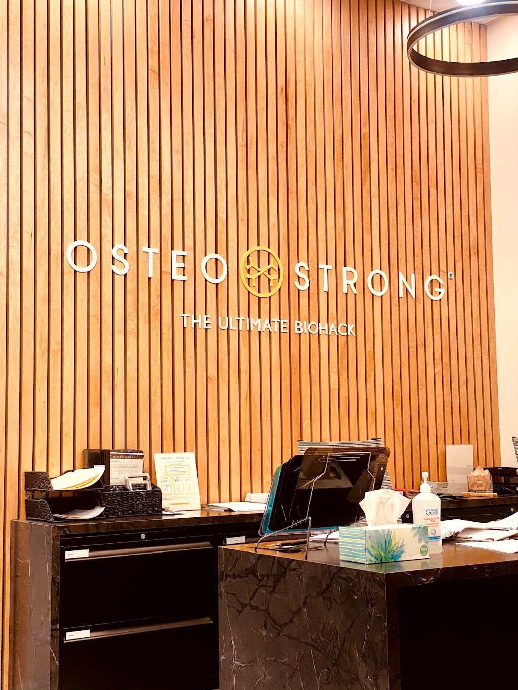 OsteoStrong Garden City | 600 Old Country Road #1nw, Garden City, NY 11530, USA | Phone: (516) 243-9256