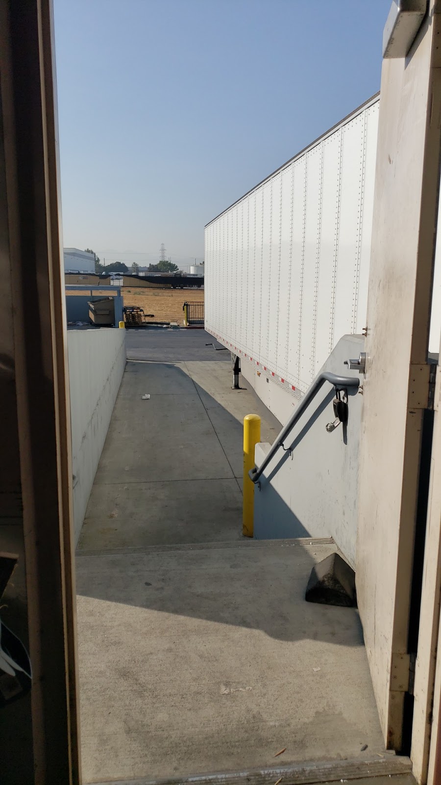 On Time Cross Docking | 1930 S Rochester Ave #117, Ontario, CA 91761, USA | Phone: (657) 232-4400