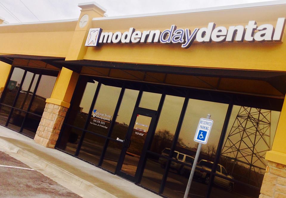Modern Day Dental | 9551 Owasso Expressway Frontage Rd STE 100, Owasso, OK 74055, USA | Phone: (918) 376-7777