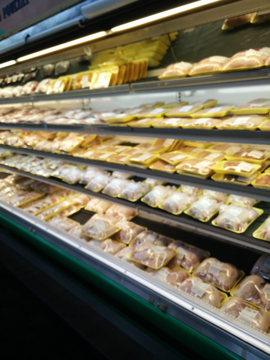 Motis Market | 4860 Boiling Brook Pkwy, Rockville, MD 20852, USA | Phone: (301) 468-0400