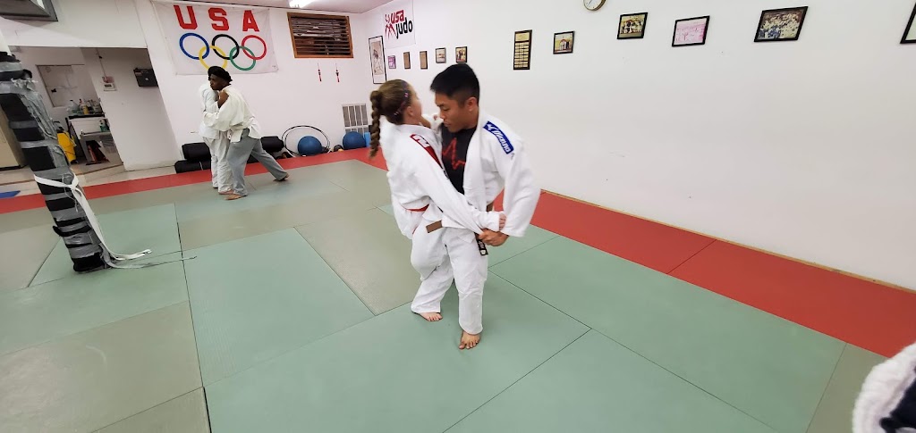 White Dragon Judo | 2325 Lackland Rd, Overland, MO 63114, USA | Phone: (314) 223-9398