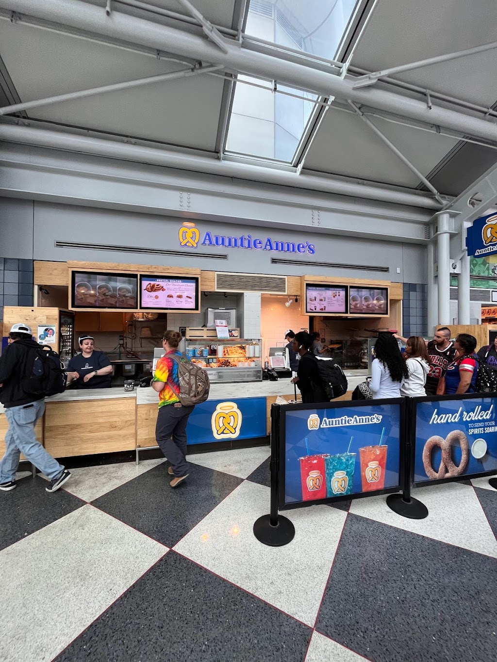 Auntie Annes | OHare International Airport Terminal 1, Concourse C, Gate C18, Chicago, IL 60666 | Phone: (877) 778-9588