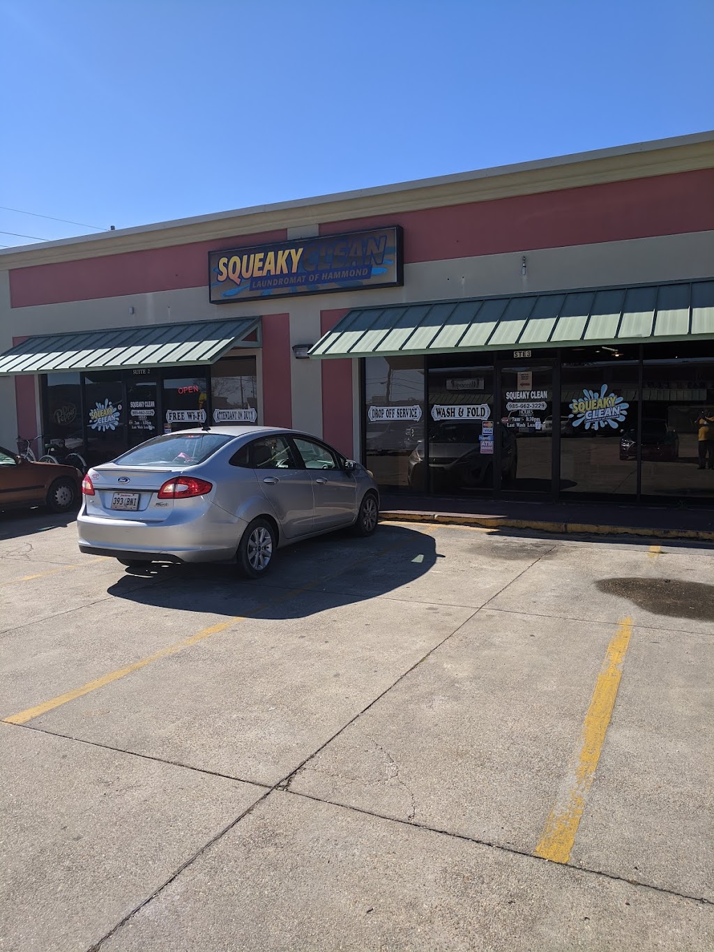 Squeaky Clean Laundromat of Hammond | 2790 W Church St, Hammond, LA 70401, USA | Phone: (985) 662-3229