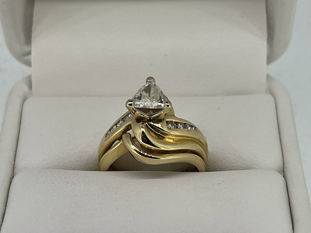 Stephen Shannon Jewelers | 6021 N Clinton St, Fort Wayne, IN 46825, USA | Phone: (260) 203-3686