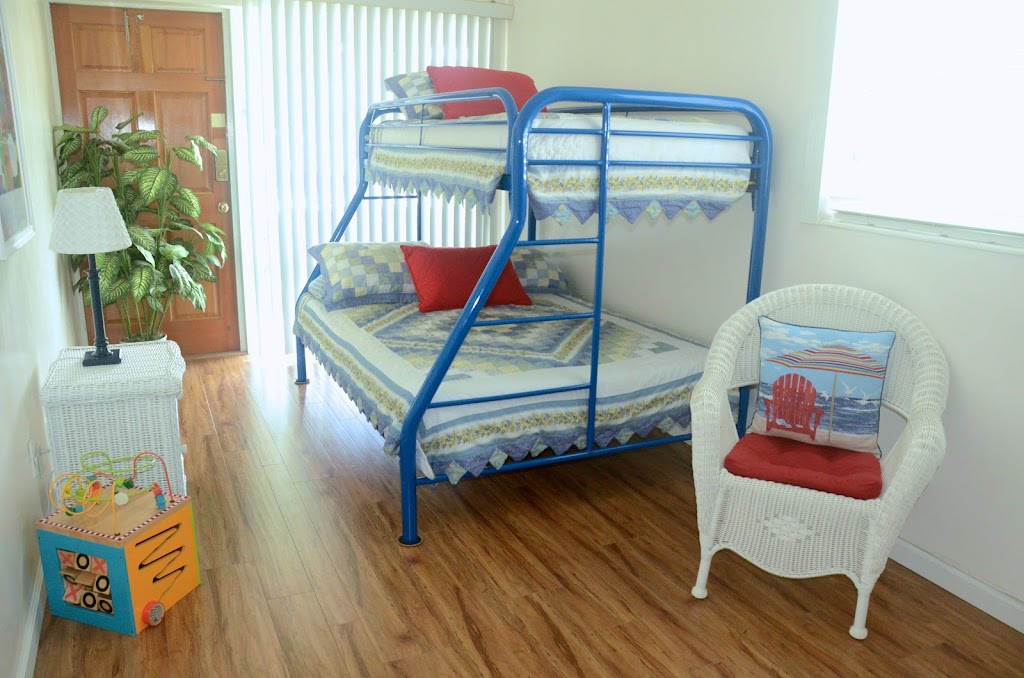 Pineapple Place | 3217 NE 7th Pl, Pompano Beach, FL 33062, USA | Phone: (703) 474-1779