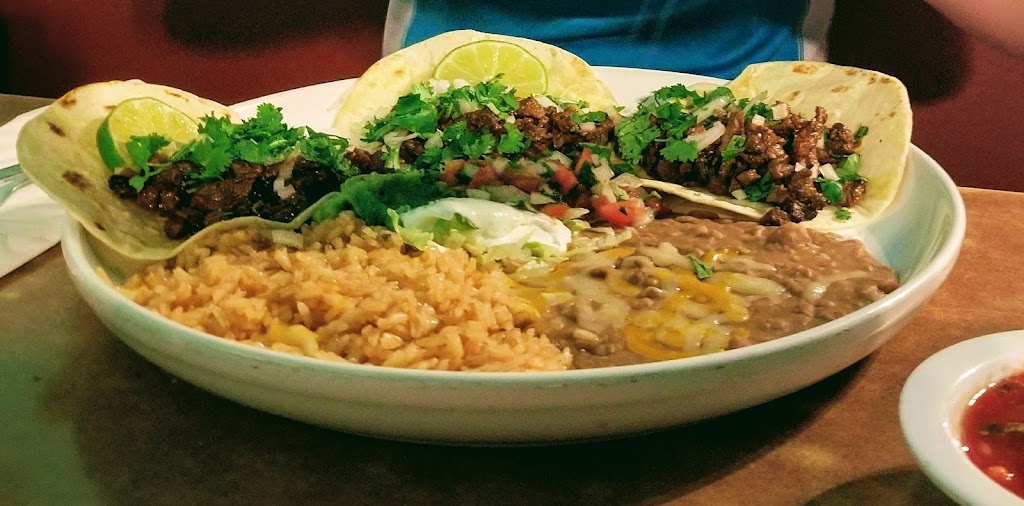 El Toro Mexican Restaurant | 2600 S 48th St, Lincoln, NE 68506, USA | Phone: (402) 488-3939