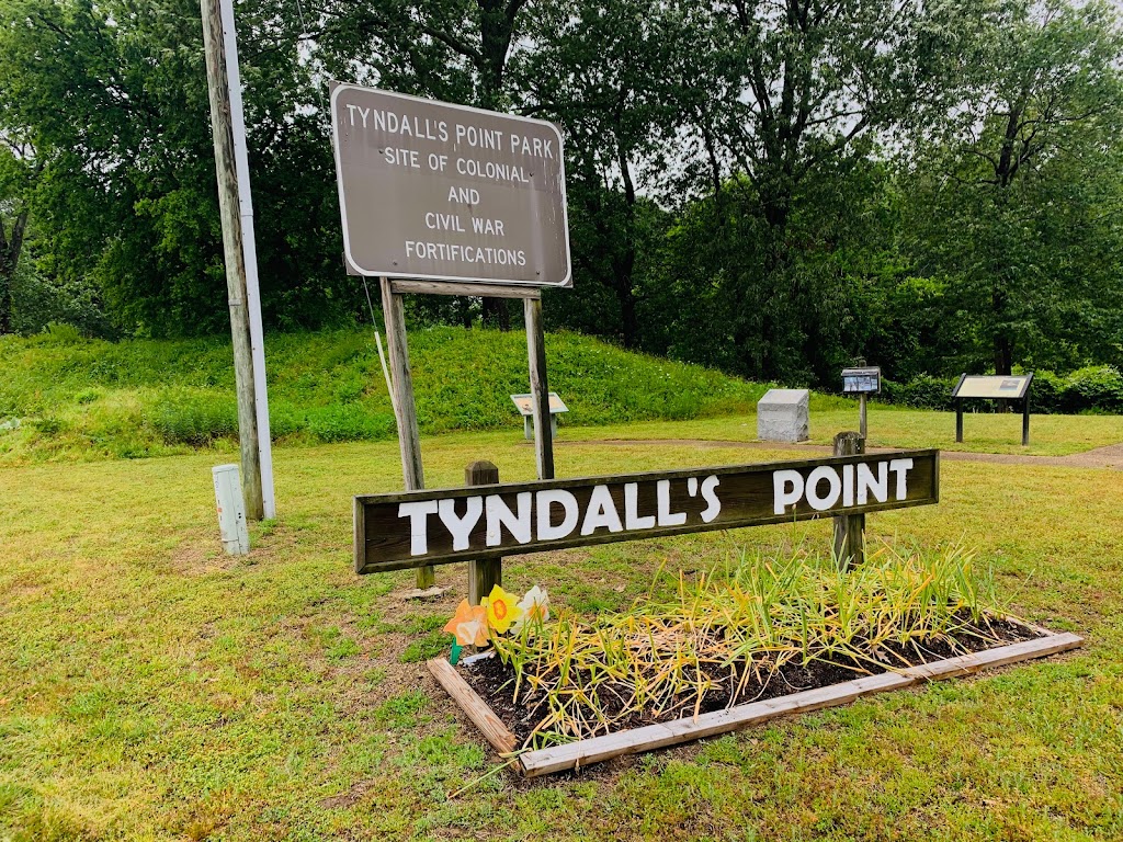 Tyndalls Point Park | 7418 Battery Dr, Gloucester Point, VA 23062, USA | Phone: (804) 693-2355
