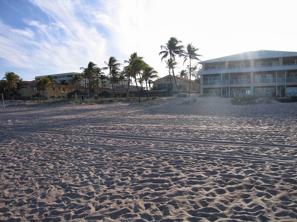 Ocean Front 2 bedroom Condo For Rent | 212 Briny Ave #B3, Pompano Beach, FL 33062, USA | Phone: (954) 372-7198