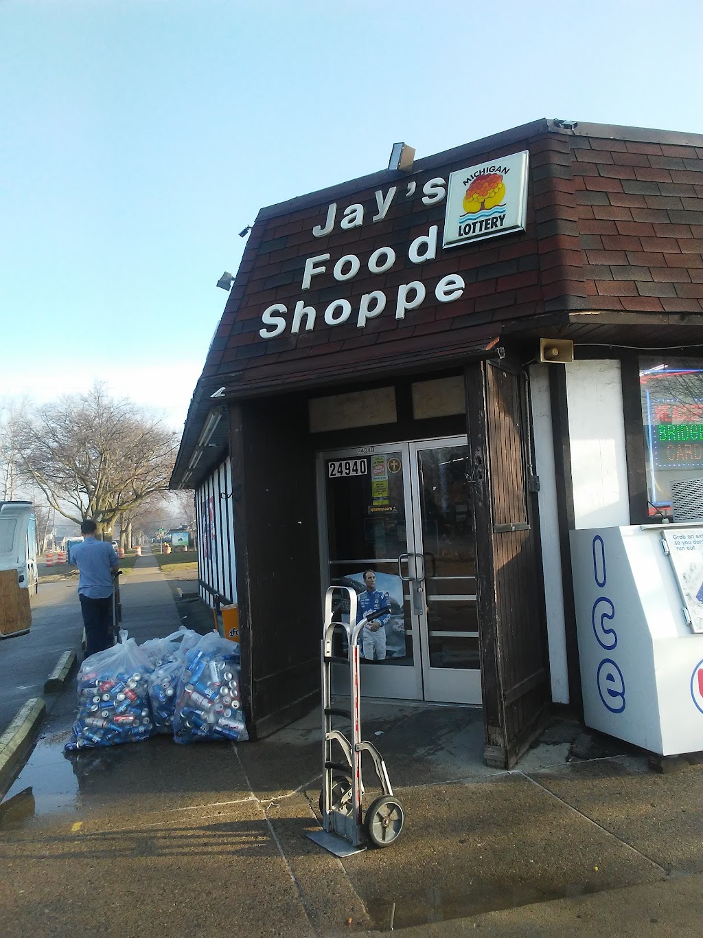 Jays Food Shoppe | 24940 Carlysle St, Dearborn, MI 48124, USA | Phone: (313) 565-7166