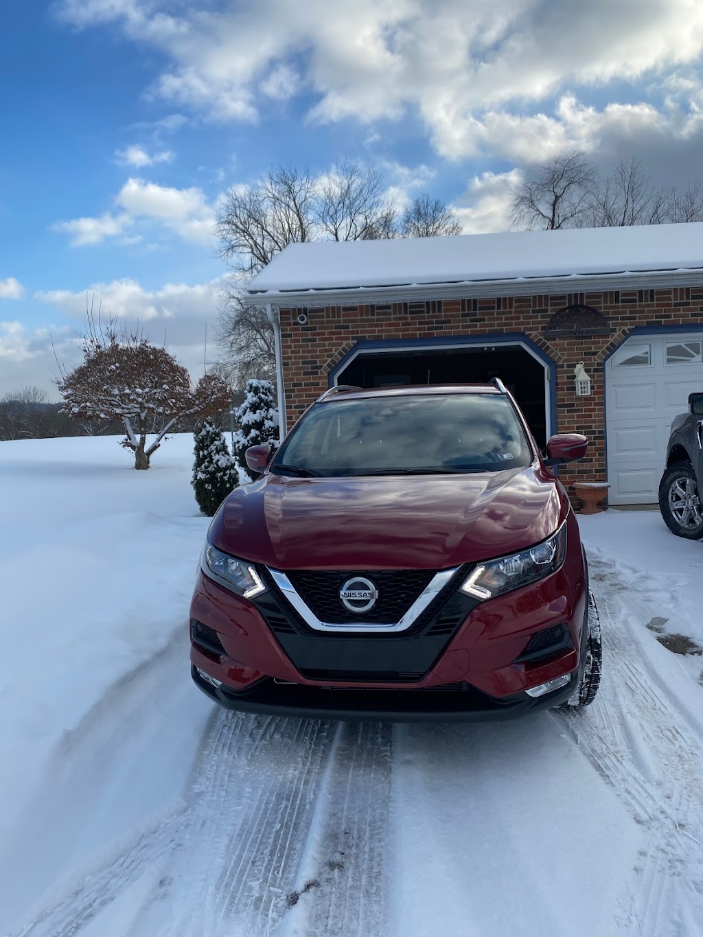 Tri-Star Nissan Uniontown | 4 Superior Way, Uniontown, PA 15401, USA | Phone: (724) 419-4828