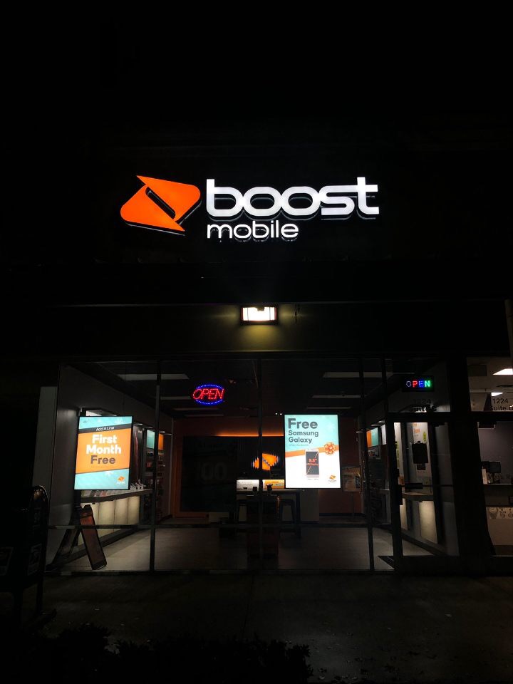 Boost Mobile | 1433 N Fayetteville St, Asheboro, NC 27203, USA | Phone: (336) 629-9009