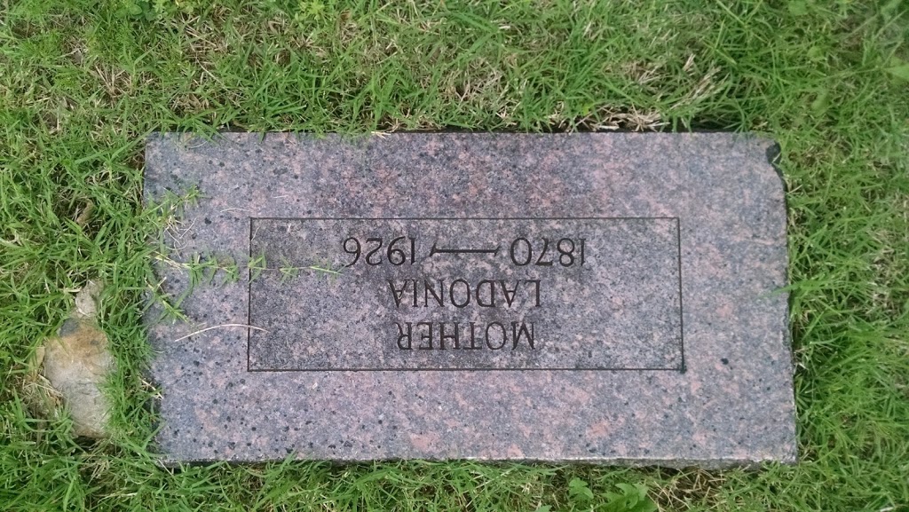 Clinton Oak Redfork Cemetery | 4200 S 24th W Ave, Tulsa, OK 74107, USA | Phone: (918) 591-4325